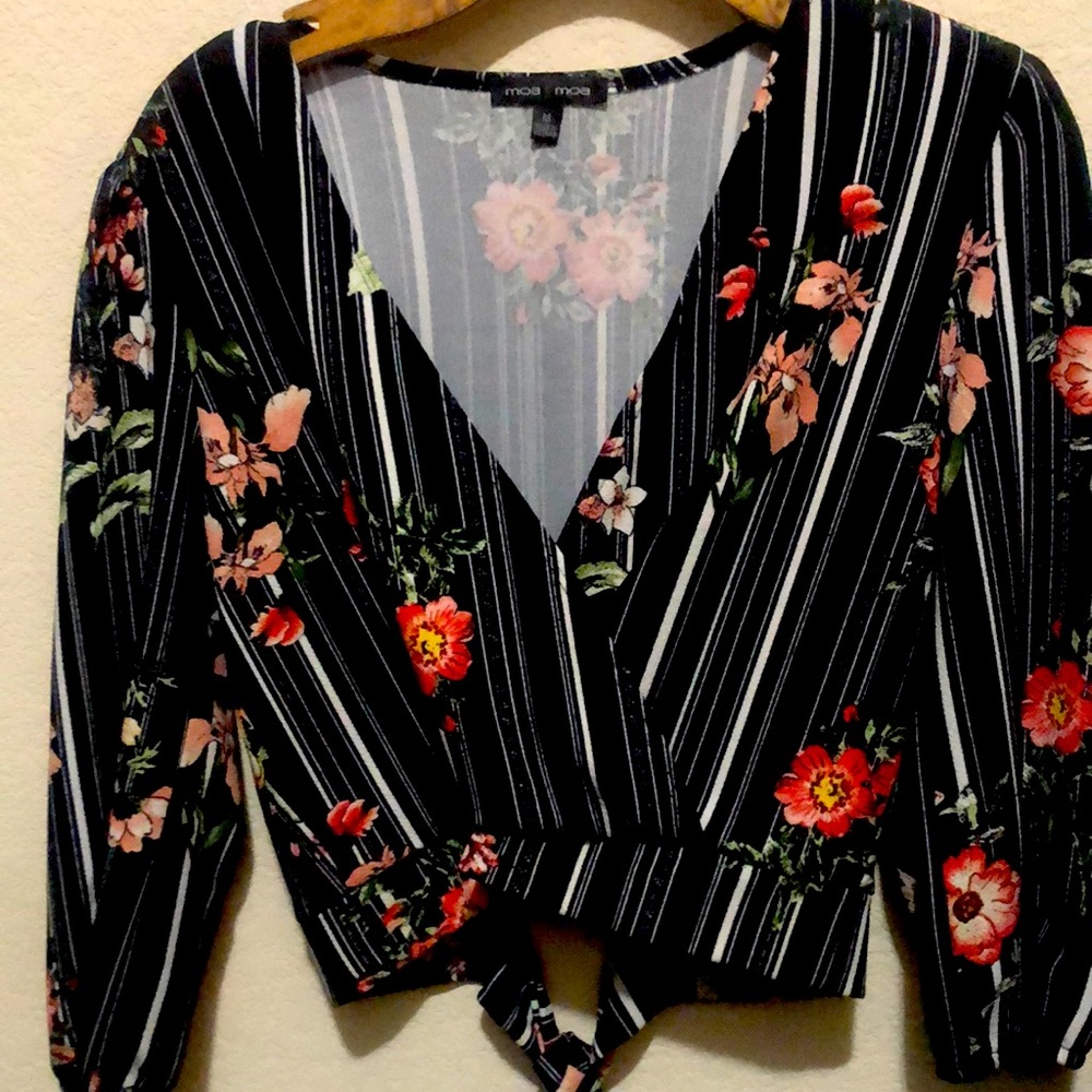 Tie back top
